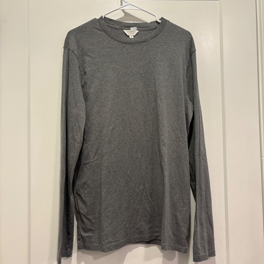 Banana Republic Luxe Touch Long Sleeve T-Shirt Mens Medium Tall Gray Crew Neck